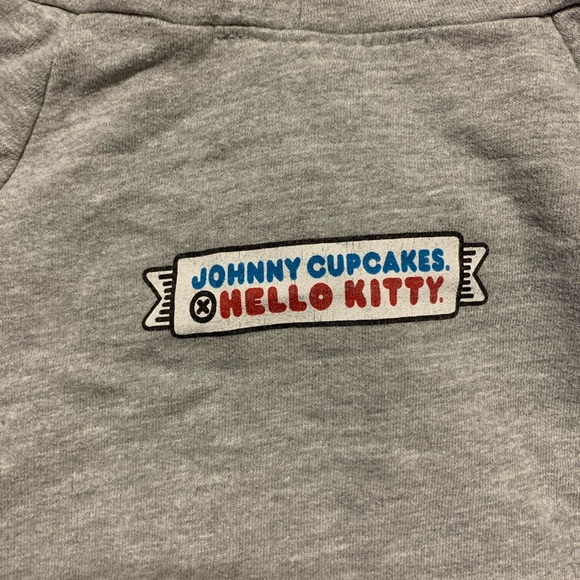 SOLDFinal Price Rare Johnny Cupcakes Hello Kitty - Picture 5 of 6